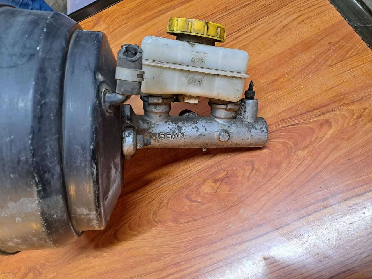 #بريشر_وعنبار_كامل_نيسان_بيكب_أصلي_تفصيخ
السعر وتفاصيل أكثر مراسلة الصفحة خاص أو 
الاتصال ع الرقم ***********
متوفر توصيل محافظات
