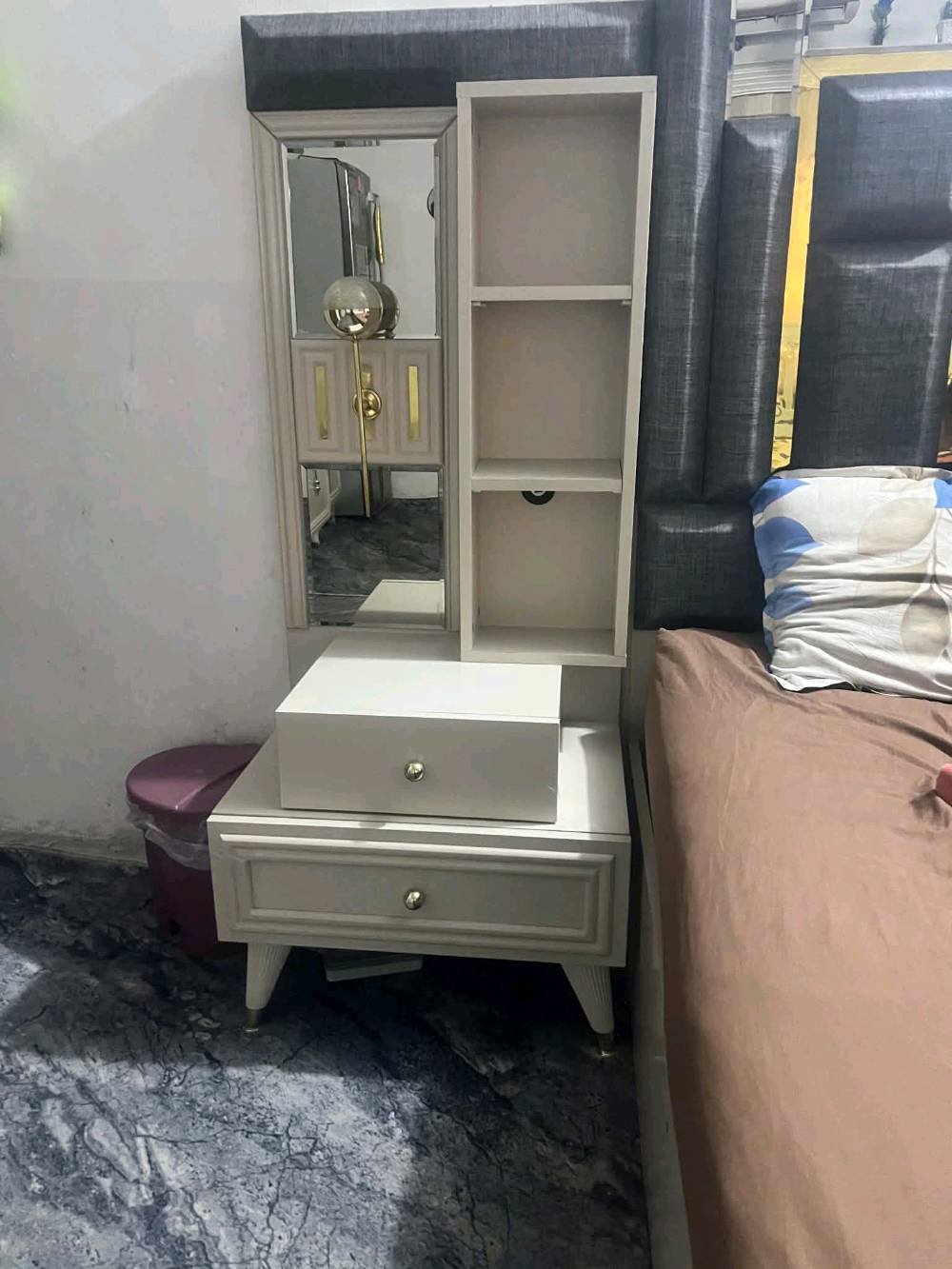 غرفه نوم اخو الجديد كلش نظيف ١٢ قطع كل عيب ما بيها سعر مليون و١٠٠ بيها مجال شراي تعال خاص عنوان كركوك تازه 