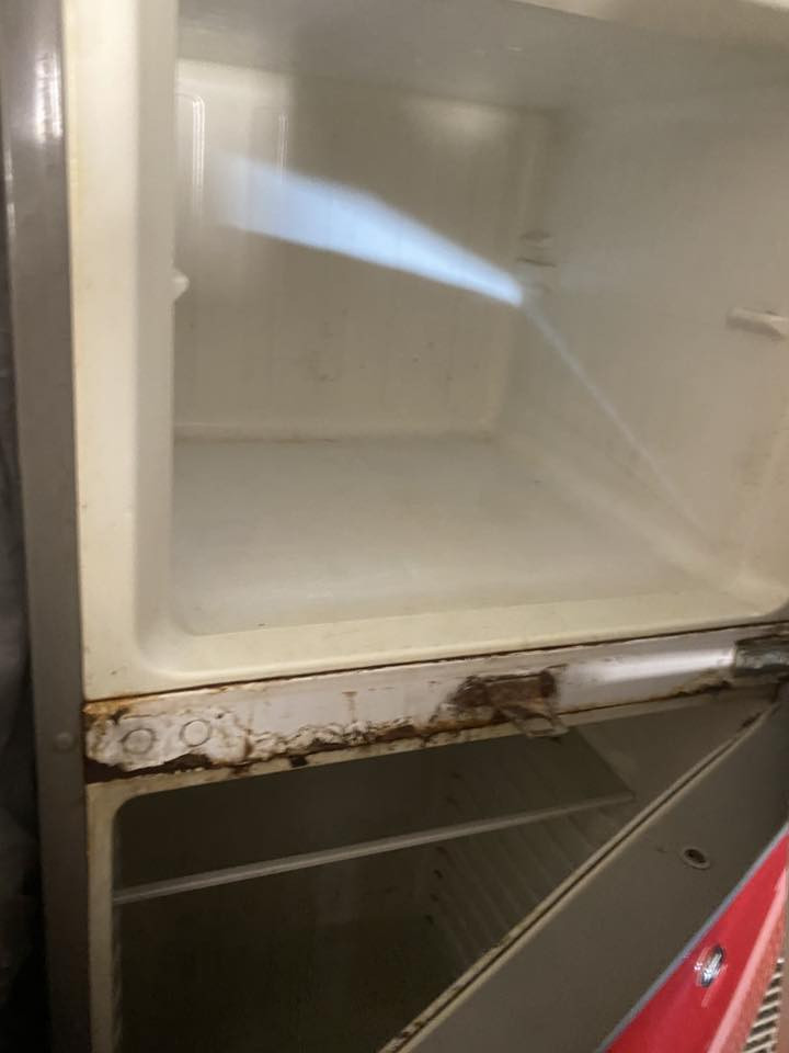 لبيع باب جوه واكع وهاذ خياس شويه شغاله ثلج  قيم بما يرضي لله مكان بياع شهداء


**إذا كنت صاحب هذا الإعلان وتريد حذفه لأي سبب، رجاءا أرسل رسالة إلى الدعم الفني**