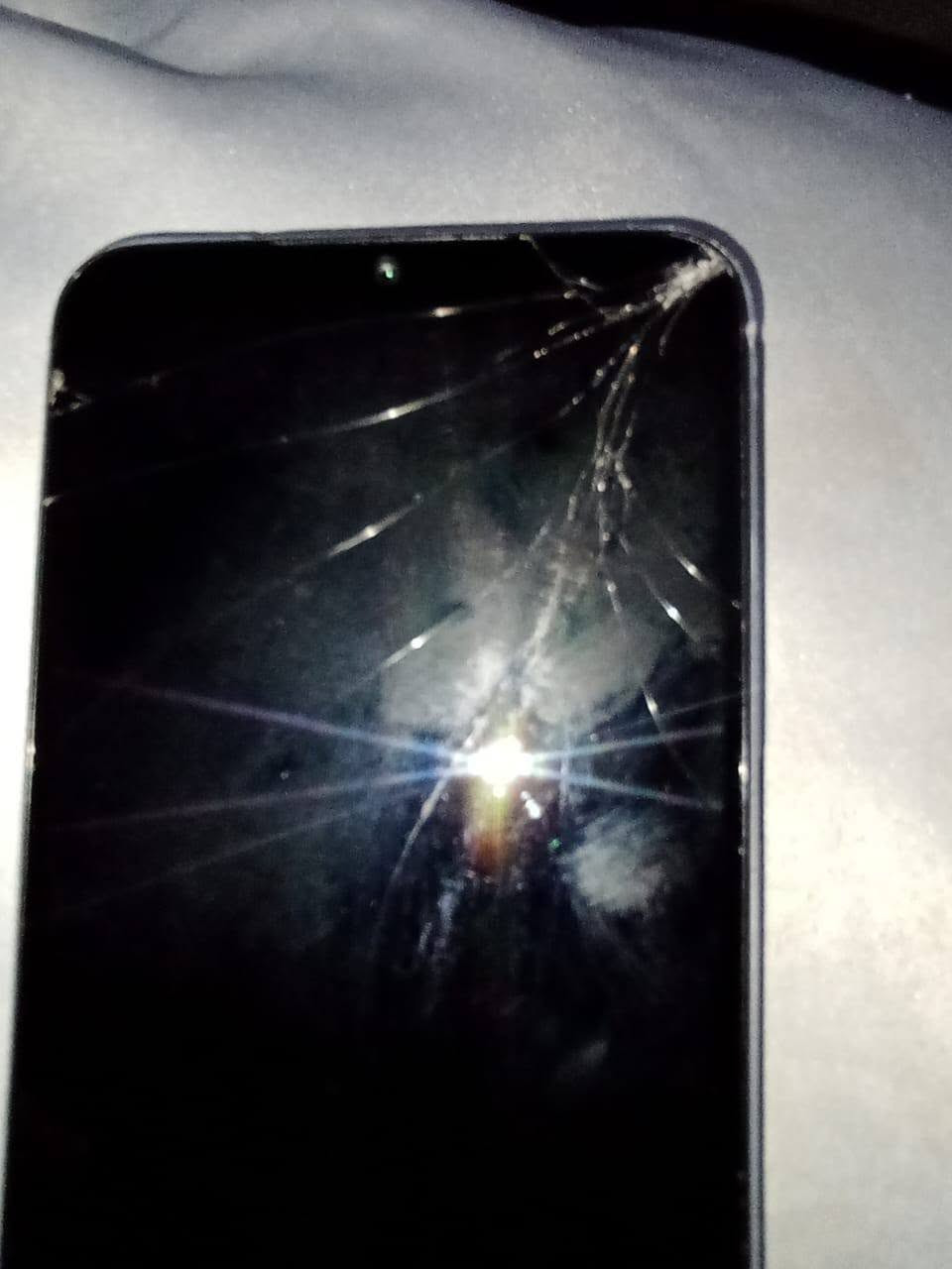 السلام عليكم
م̷ـــِْن رخصه الادمنيه
عندي تليفون Redmi Note 11R
ماخذته بس 250
و بي كسر بالشاشة 
و شاحنته مموجوده
 رايدته بس 100 الشراي يتفضل خاص


**إذا كنت صاحب هذا الإعلان وتريد حذفه لأي سبب، رجاءا أرسل رسالة إلى الدعم الفني**