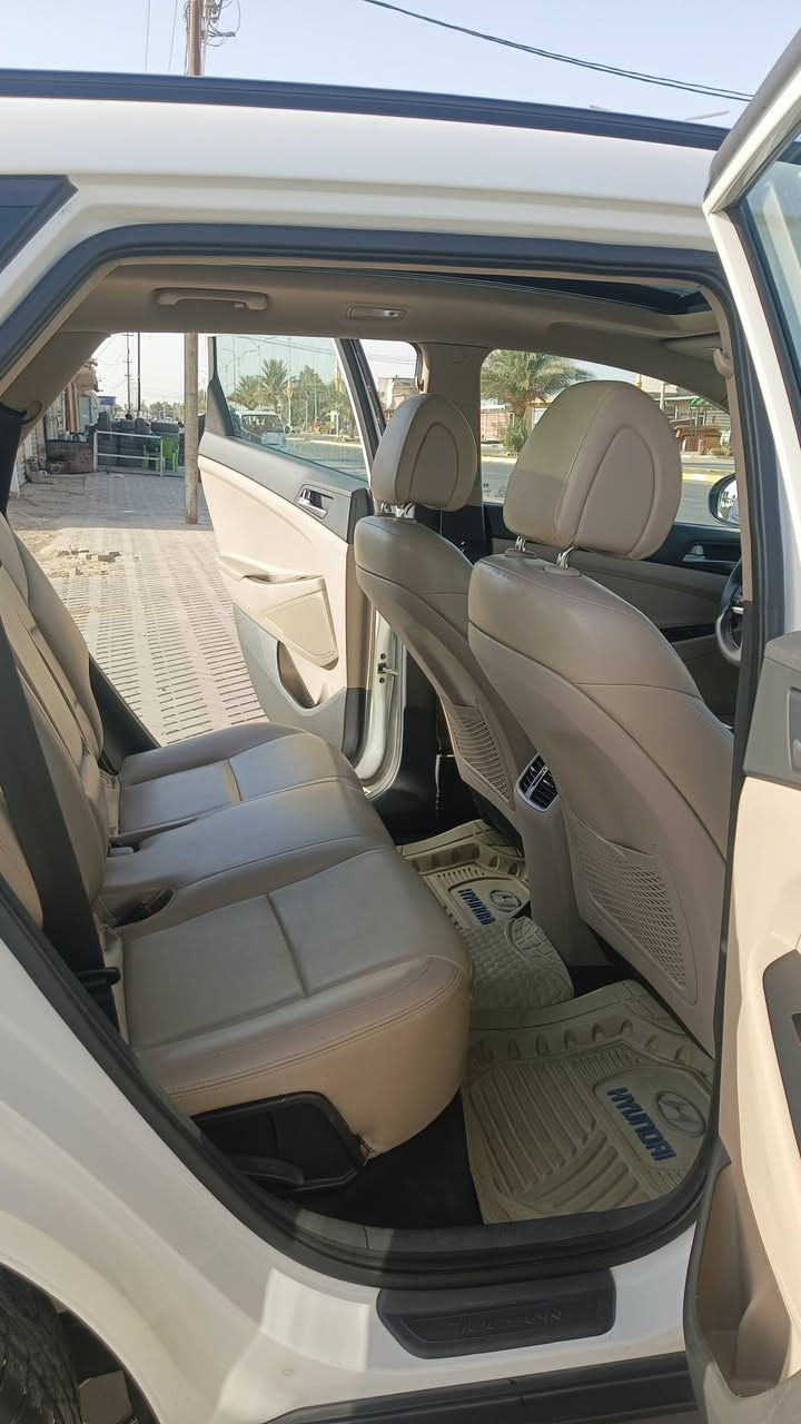 هيونداي توسان  2018
ماشيه( 107  )الف كم
ويل 18  بانوراما طويلة
رقم بغداد اجنبي
السيارة نظيفة جداً
قطعتين تبريد 
محرك 2000 
داخل بيجي 
مري شفط ترحيب
رقم بغداد دولي بسمي هزه وسنوية جديدة
العنوان / الدجيل 
رقمي /***********
