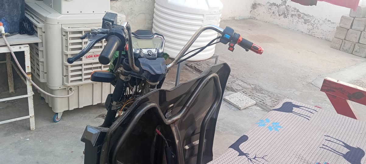 ***********
***********
