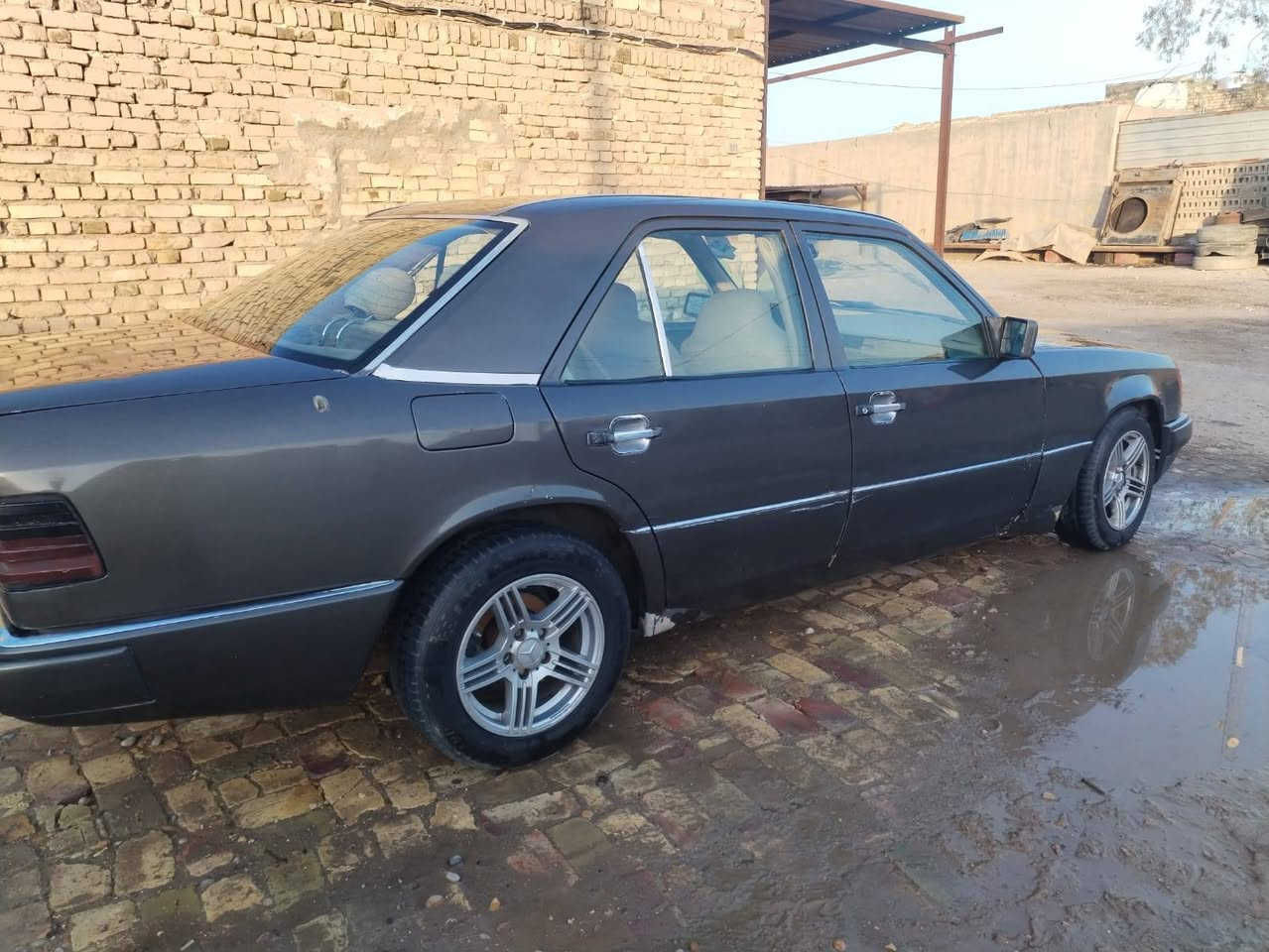 مرسيدس ادوات
مكينه بطه ثنين ونص 

 ***********
