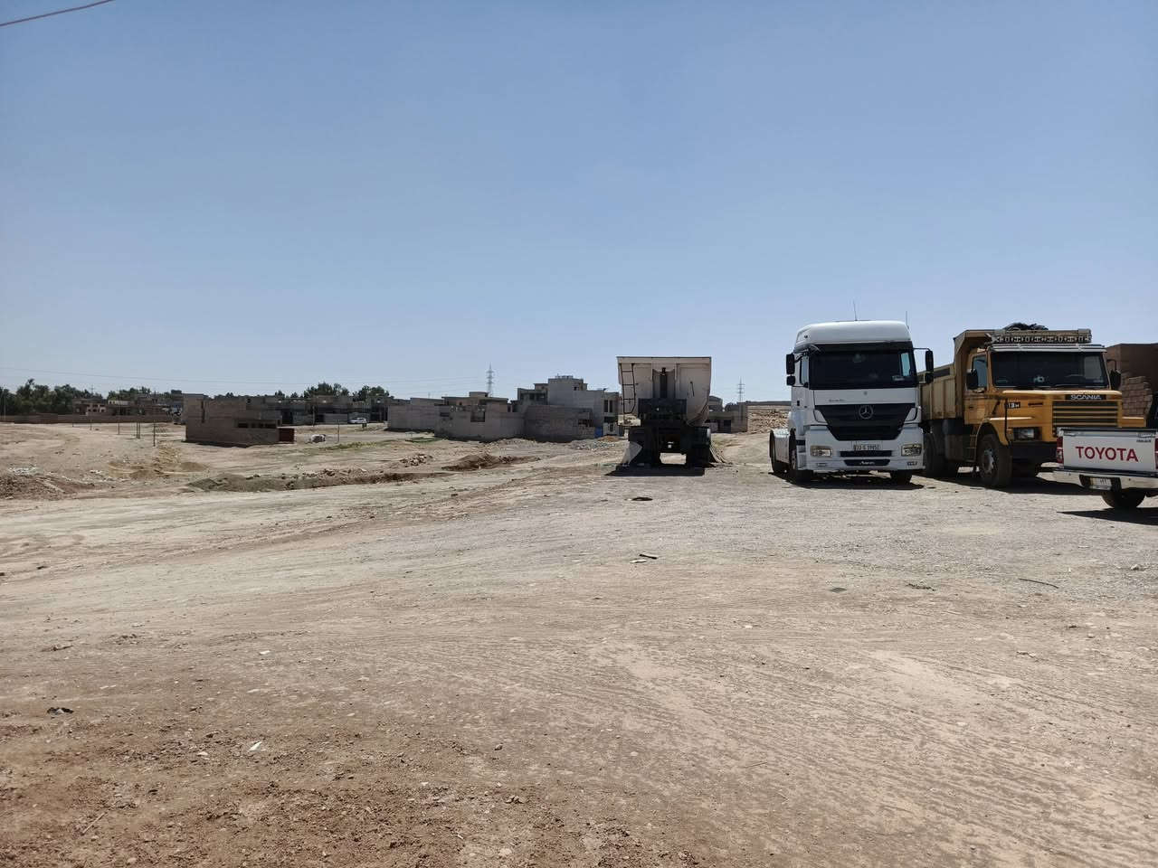 🛑عقار للبيع…قرب من مول الشام 
للبيع بحساب قطعة أرض مميزة بمساحة 1200 متر مربع
تقع في موقع حيوي ومرغوب في منطقة القوسيات، موقع استراتيجي مناسب للسكن أو للاستثمار طويل الأمد.
📍 الأرض تتميز بـ:
مساحة واسعة مثالية لبناء عدة وحدات سكنية أو مشروع استثماري
موقع هادئ وقريب من الخدمات
سهولة الوصول إلى الشوارع الرئيسية
مناسبة لمشروع سكني فاخر أو مجمع شقق أو فيلا كبيرة
💰 فرصة حقيقية للمستثمرين وأصحاب رؤوس الأموال
الأراضي بهذه المساحة في القوسيات نادرة ومطلوبة جداً، مما يجعلها خياراً ذكياً لمن يبحث عن استثمار مضمون وقيمة متزايدة مع الوقت.
📞 للاستفسار والتفاصيل أكثر يرجى التواصل:
***********
***********
