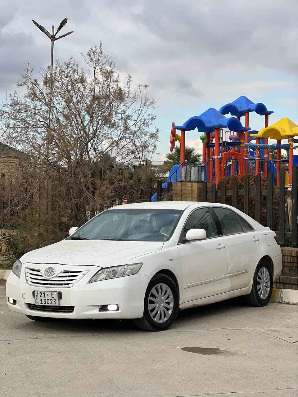 Camry 2009 GL
خه‌لیجی 
سه‌یاره‌كه‌ ته‌كسی مه‌طار دبی بووه‌ عام بویاخه‌ له‌سه‌ر ساغی
گێرو مه‌كینه‌ی لوكم خسوته‌ سه‌ر كرانه‌وه‌و سه‌رفو بوخار به‌شه‌رت به‌و شه‌رته‌ی رونیش كه‌م نه‌كا 
تازه‌ بویاخم كردۆته‌وه‌ پولیش كراوه‌ 
تایه‌و ویلی تازه‌
پاتری تازه‌
تاخم پیشو دوا به‌شه‌رت
شاصی به‌و شه‌رته‌ی نوكه‌ ده‌رزی پیوه‌ نه‌بی سه‌ره‌ ده‌بلیش هه‌مان شیوه‌ لیدراو چاملخی سه‌كنی هه‌یه‌ پیشو پشتی كه‌پسه‌ 
ره‌قه‌م و سه‌نه‌وی كامل تازه‌یه‌ كوبونی به‌نزینی هه‌یه‌ وه‌كاله‌ عامه‌ی به‌ناوی خومه‌وه‌یه‌ ئه‌مرو كریت به‌یانی بوتی ته‌حویل ئه‌كه‌م سعری 92 وه‌ره‌قه‌و مه‌جال موشته‌ریت له‌ خزمه‌تام
شوین كركوك ***********
........................

كامري 2009 خليجي
سياره صبغ عام تكسي مطار دبي گیر و مكينه شرط لا صرف لا بخار لا فتح پاتري و طاير جديد
سنويه جديد
وكاله باسمي شرط تحويل
كوبون بنزين بي
شراي خابر و تدلل
سعر 92
*********** كركوك كركوك, العراق
