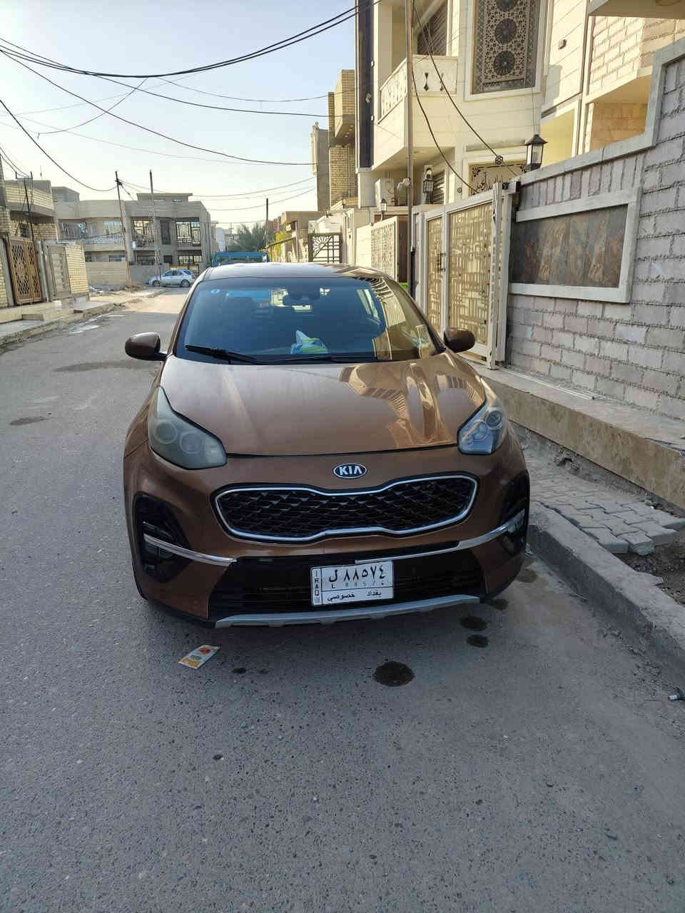 السلام عليكم اخوان
كيا سبورتج للبيع وارد كندي موديل 20 محرك 2400 gdi 

ماشية 90 الف كيلو متر قابلة للزيادة مكان السيارة المحمودية او باب المعظم مواصفات عادية كامرة شاشة كبيرة داخل اسود السيارة كير ومحرك نظيفات وممفتوح بيهن شي تبريد وتدفئة شغالات جيد جدا باتري جديد السعر 175 ورقة وبيها مجال اليحب يشوفها اهلا وسهلا بي الاتصال على الرقم *********** موجود برقمي واتساب وهذا رقمي الثاني ***********
