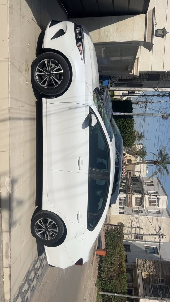 � للبيع Kia,,  EXموديل 2024 🚘
✨ سيارة بحالة ممتازة

🔹 دخول جديد

🔹 حادث جاملق خلفي 

🔹 محرك 2000 CC DOHC

🔹 نظافة عالية وسعر منافس

📋 المواصفات:

✅ تشغيل صويج 

✅ دخول ذكي (Smart Key)

✅ شاشة حديثة تدعم Apple

 Auto Hold ✅

✅ سايد بريك 

✅ كاميرا 360 درجة (دوارة)

✅ رادار أمامي

✅ رادار خلفي

✅ رادار جانبي

✅ نظام تحديد المسار (

✅ وضعيات قيادة متعددة

✅

✅ إنارة خلفية LED

✅ ويل قياس 16

📍موقع سياره بغداد الغزاليه 

💰 السعر: اتصل وتدلل 

📞 للاستفسار والحجز /***********
