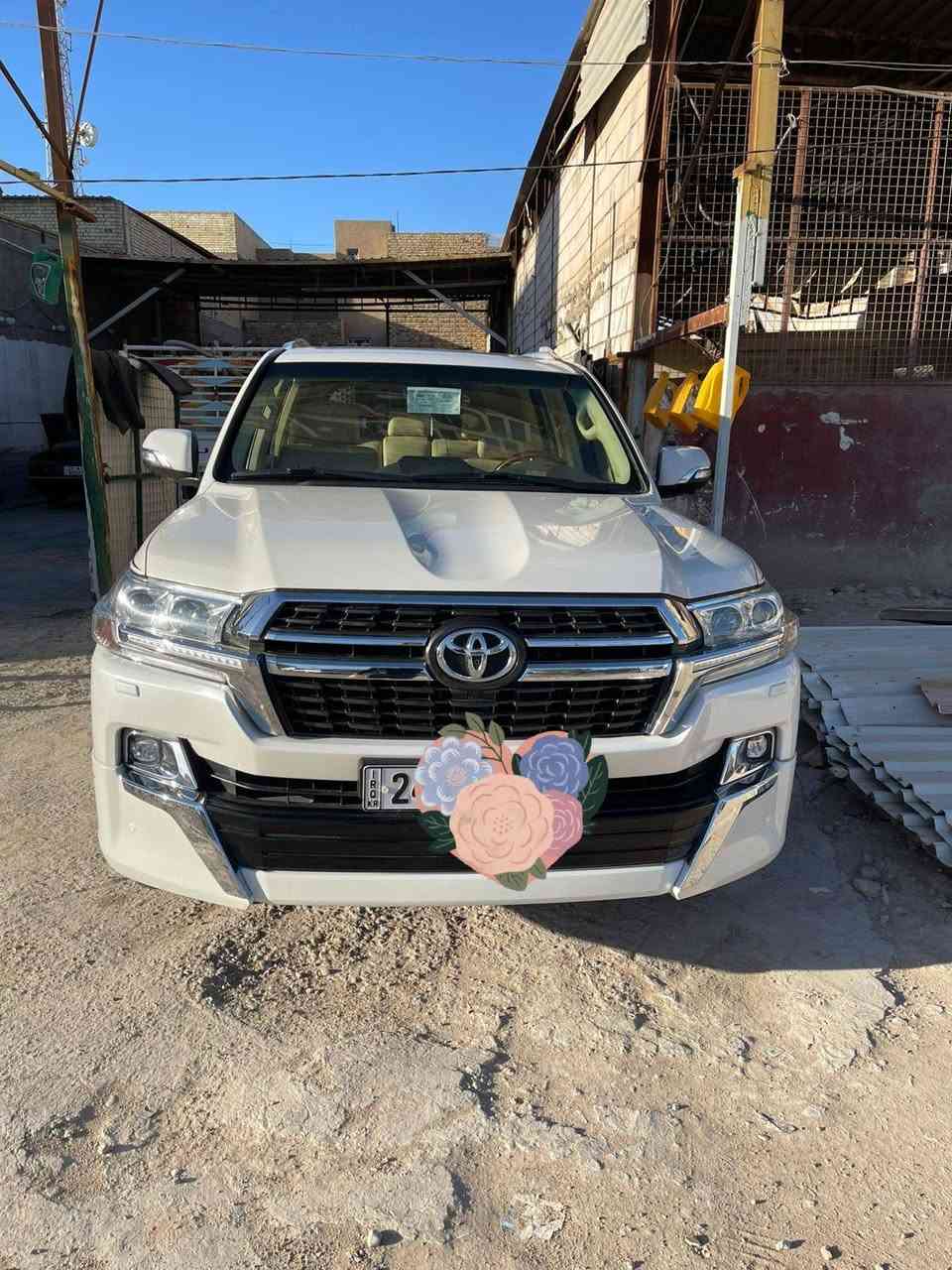 لاندكروز  رقم دهوك  ٢٠١٧
ماشيه ٨٨ الف السياره ع وضع الشركة  ٦ سلندر
مكاني نجف 
***********
