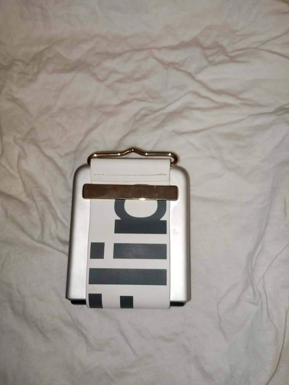 موبايل سامسونك للبيع او مراوس ايفون ذاكره ٢٥٦
سعر 350 وبي مجال مكان نجف


**إذا كنت صاحب هذا الإعلان وتريد حذفه لأي سبب، رجاءا أرسل رسالة إلى الدعم الفني**