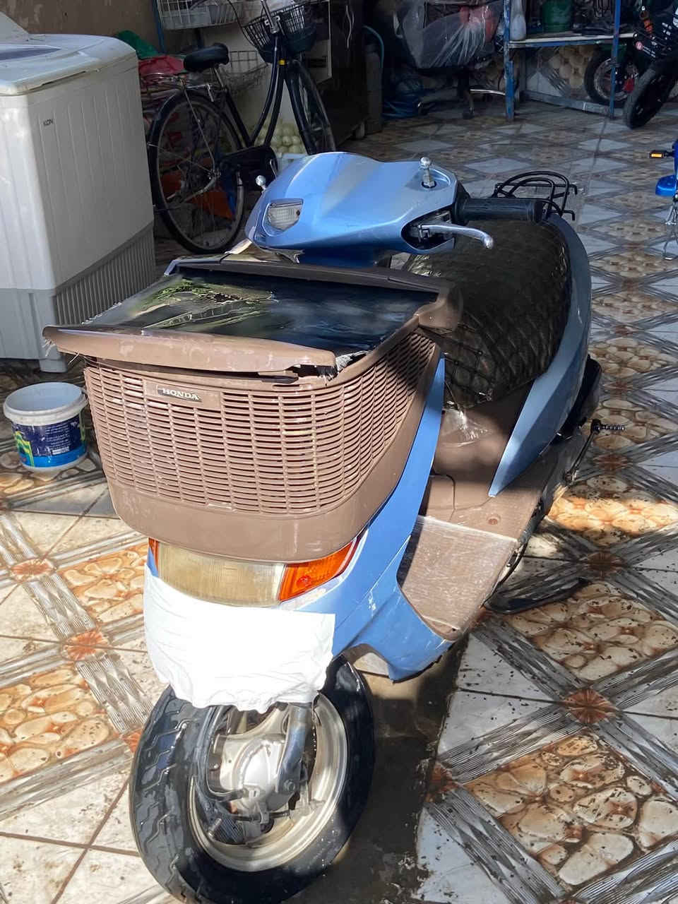 دراجة هوندا للبيع دراجه مابي عيب دراجه نظيف سلف هندر اشتغل سعر 400 بي مجال قليل عنوان كركوك پنجا علي قريب قاعه مير سمايل رقم ***********
