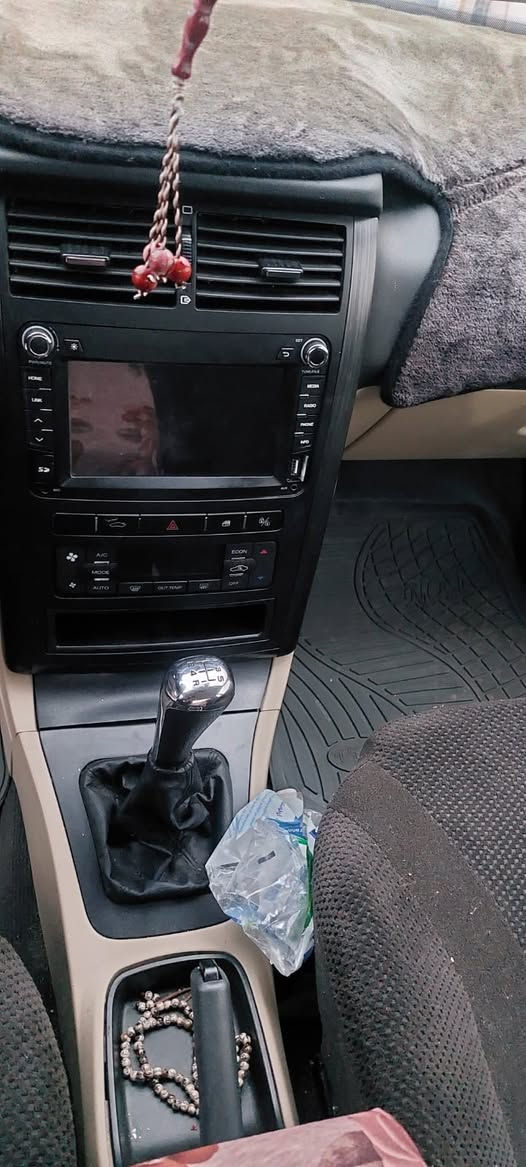 بيجو موديل 2025 للبيع العنوان الرمادي مكفوله كفاله عامه الرقم انبار ***********
