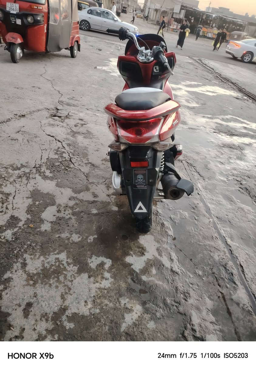 سلام عليكم دراجه بيسي اكس جيل الأول نضافه فول ياباني دراجه نقصه بس ستان تعليك سعر 1400
مكاني بغداد الضباط
***********
