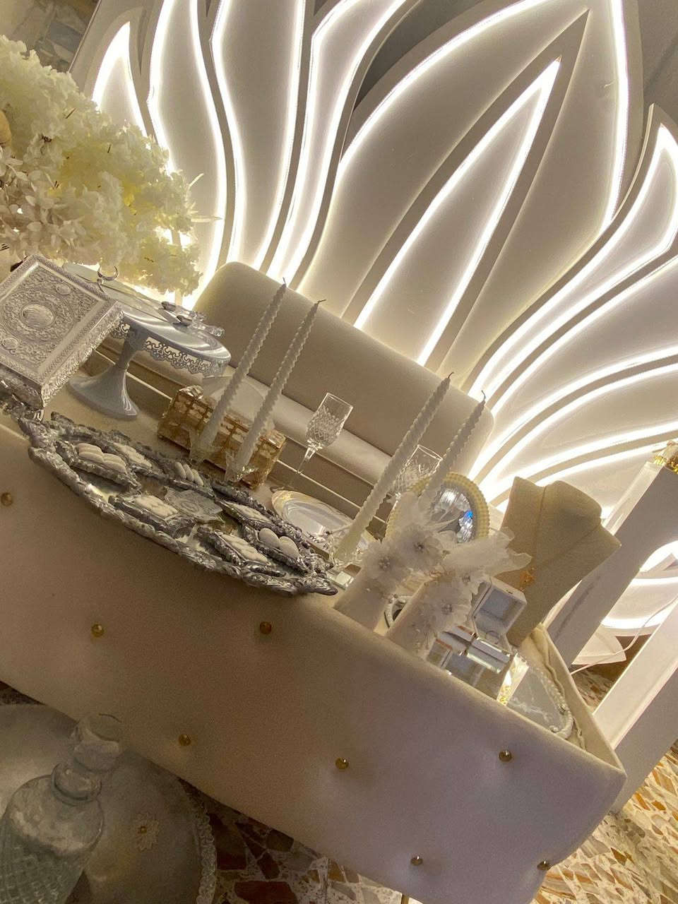 كوشات مشروع كامل البيع
الستفسار ***********
