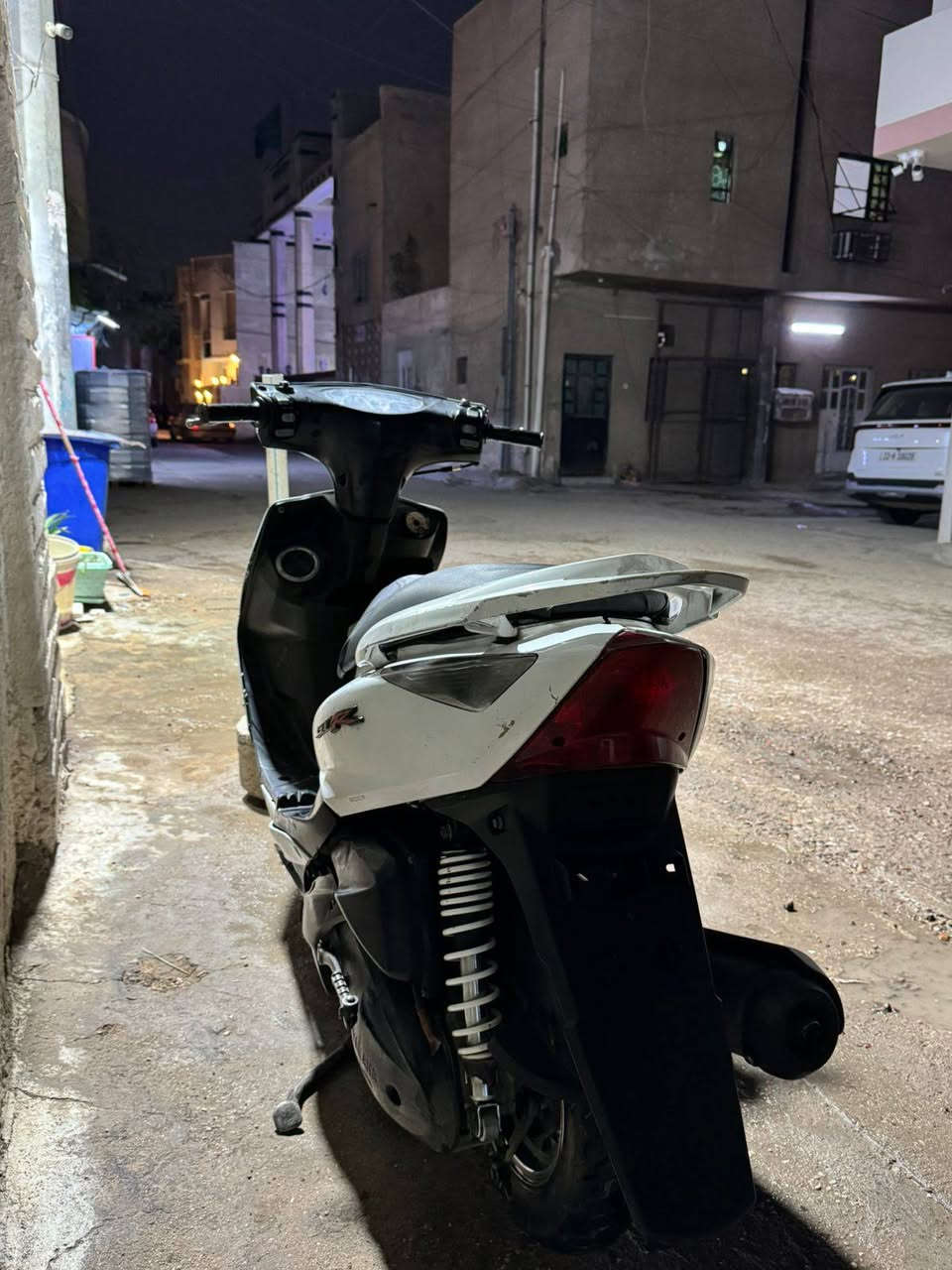 سلام عليكم  دراجه ثعلب للبيع مكان بغداد حريه سعر خاص. *********** بي واتساب
