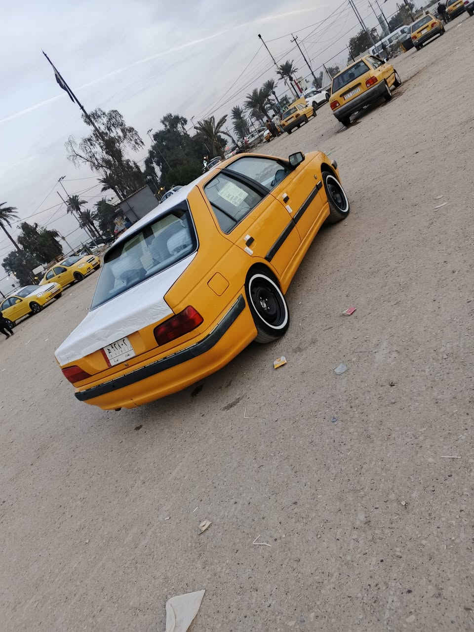 سلام عليكم بيجو موديل 18سياره مكينه كير صدر امامي خلفي تبريد كله جاهز سياره رقم بغداد مصفره هيئه  غرامات معمر بيه دواير عله كده سياره كامره شاشه تحكمات ستيرن سياره مال جناي مكمله عله يدي مكاني بغداد العبيدي السعر 65بيه مجال حك جيه استفسار الرقم ***********
