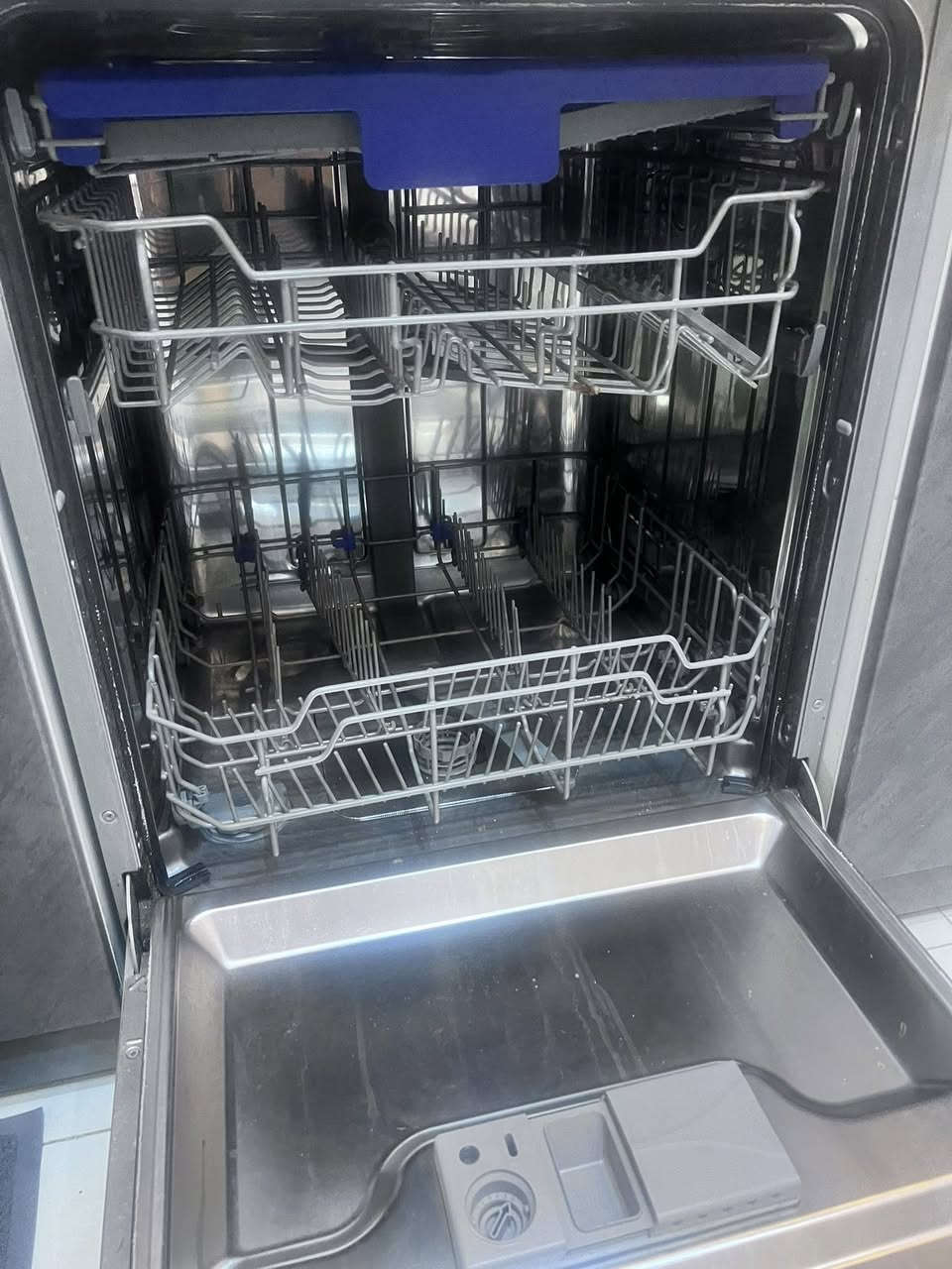 استعمال قليل سعر٤٠٠عنوان بصره


**إذا كنت صاحب هذا الإعلان وتريد حذفه لأي سبب، رجاءا أرسل رسالة إلى الدعم الفني**