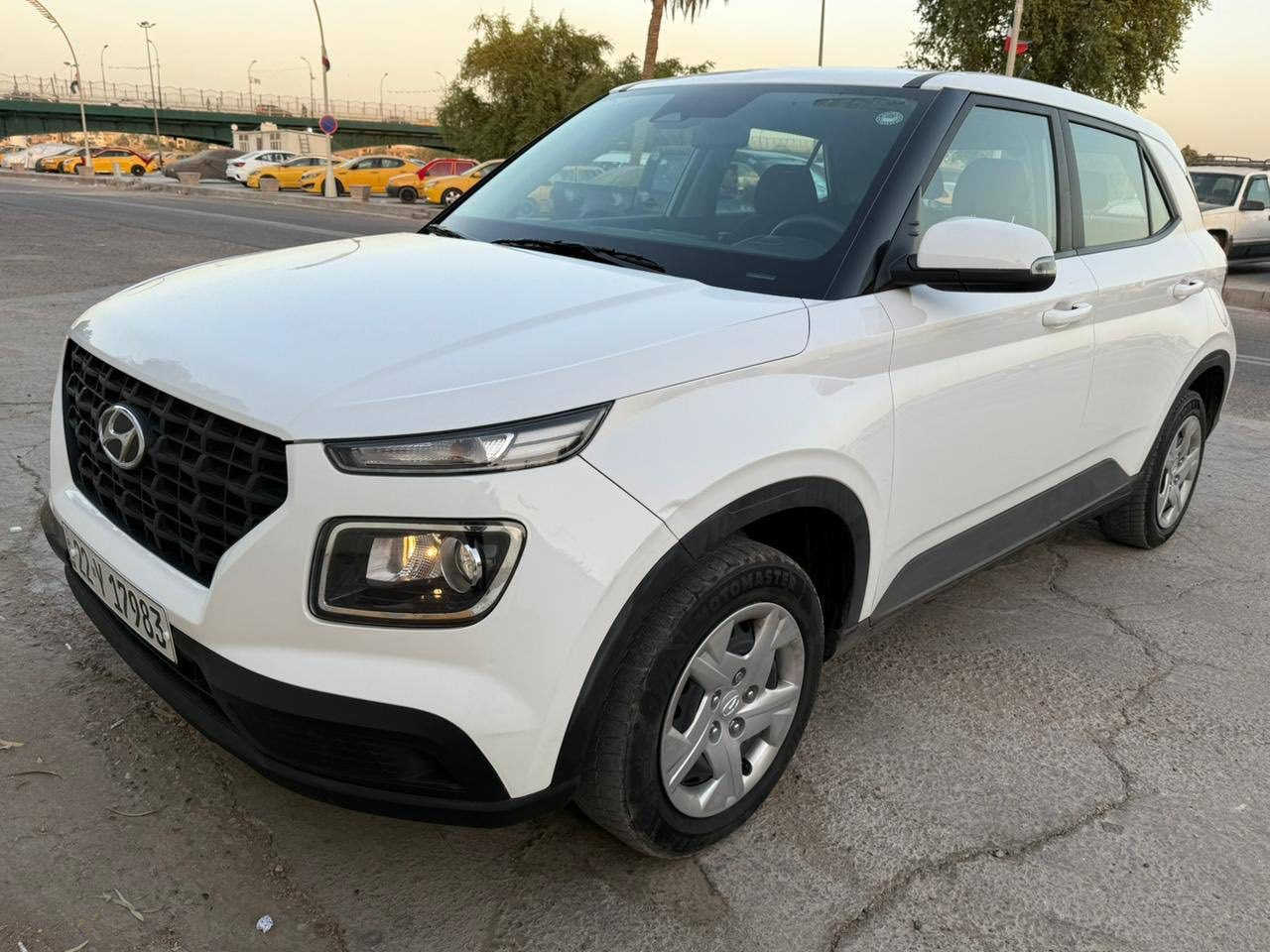 السلام عليكم
هيونداي فينو 2023 صبغ جاملغ فقط بدون ايرباك اربيل بأسم شركة وكالة او تحويل مضمون حادثهه مرفق مع الصور 
المواصفات : شاشة ديجتال / شاشة كبيرة / رادار امامي / تحكم ستيرن / اشاير مري / محرك 1600 دوش دبل نوزل / تدفئة ستيرن / كروس سرعة / مانع انزلاق 
مكاني : بغداد📍 
للتواصل والاستفسار : *********** : ***********
