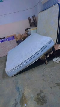 دوشك طبي ضغط عالي نضافته ٩٠ بلميه نومته مريحه حيل ١٨٠ عرض طول مترين ٤٠...