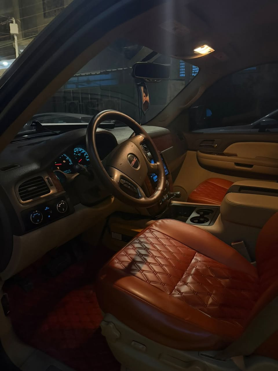 السلام عليكم العزاز تاهو 2009 اي لتي كفالة عامة للخير رقم سليمانية سيارة جاهزة للخير حدادة كير تبريد مكينة كلة جديد 
مكان السيارة البصرة للستفسار الاتصال *********** واتس 
او اتصلل السعر 105 وبيها مجال للطيبين ملاحضة : بيها تضليل 
امريكي اصلي شرط اذا مو اصلي اشدلك اصلي
