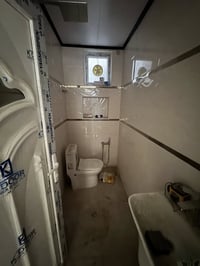 مشتمل للبيع مساحه ٥٠ متر يحتوي على غرفتين نوم وصاله ومطبخ ومنور وخدمات...