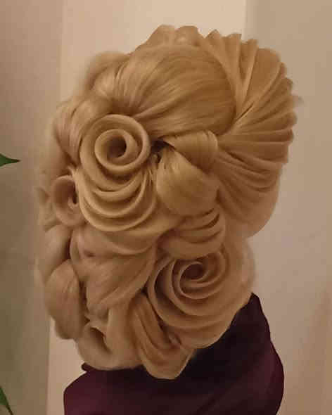 🗣️مفاجأة مفاجأة 🤗 توفرت دورة فن الحلاقه والتجميل 🗣️🗣️💇‍♀️💇‍♀️💇‍♀️💇‍♀️💇‍♀️💇‍♀️💇‍♀️

الى كل أمرأة طموحه وحابة تكون كوافيره سارعي للحجز

تشمل الدورة 💇‍♀️💇‍♀️💇‍♀️

مكياج خطوة بخطوة وطريقة دمج الشدو وتحديد الوجه باالكونتور وتحديد ورسم ملامح الوجه بااحتراف 💄💄
💄👄👄💄
2-تسريحات الحديثه الشنيون والعاديه والويفي وغيرها 
👩‍🦱👩‍🦱👩‍🦱👩‍🦱
3-قص شعر جميع القصات الستيبس والتدريج وغيرها 
💇‍♀️💇‍♀️💇‍♀️💇‍♀️💇‍♀️💇‍♀️💇‍♀️💇‍♀️

تكنيك الالوان وطريقه معالجه الشعر التعبان وسحب الحنه والاصباغ المزعجه وغيرها 🎨🎨🎨

تحصل كل متدربه على شهادة من نقابه الحلاقين معترف بها 📜📜📜

المقاعد محدوده سارعوا للحجز 🪑🪑🪑
الوقت ساعتين بااليوم 
💖💖💖💖💖
السعر (100)الف فقط 
💥💥💥💥💥
للحجز والاستفسار مراسله الصفحه او مراسله الواتساب 

📞☎️☎️📞*********** 
📍📍العنوانً/حله قرب نفق حي بابل تقاطع مستشفى الضامن مقابل مطبعه الجمل 📍📍
