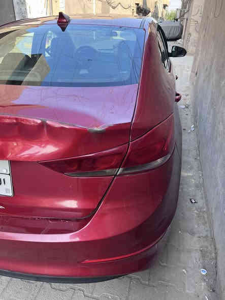 السعر ١١٨ وبيه مجال مديل ١٧ 
رقم سليمانيه سنويه ساقطه

محرك ٢٠٠٠ دوش مكفول 
كير اوتوماتيك مكفول 
تحكم ستيرن جهتين 
نضام قيادة سبورت تقليل صرف البانزين 
تبريد ثلج باتري جديد سياره جاهز أخواني سياره تفيد مال جناي هاي تفاصيل سياره كله  

سياره ليبل واحد تعديل بارد بالجاملغ الامامي وضربه الجنطه ايرباكات سليمه 
مكان بغداد الشعله 
***********
