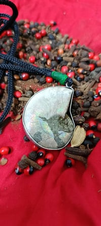 قلاده • مرجان خام • اصلي