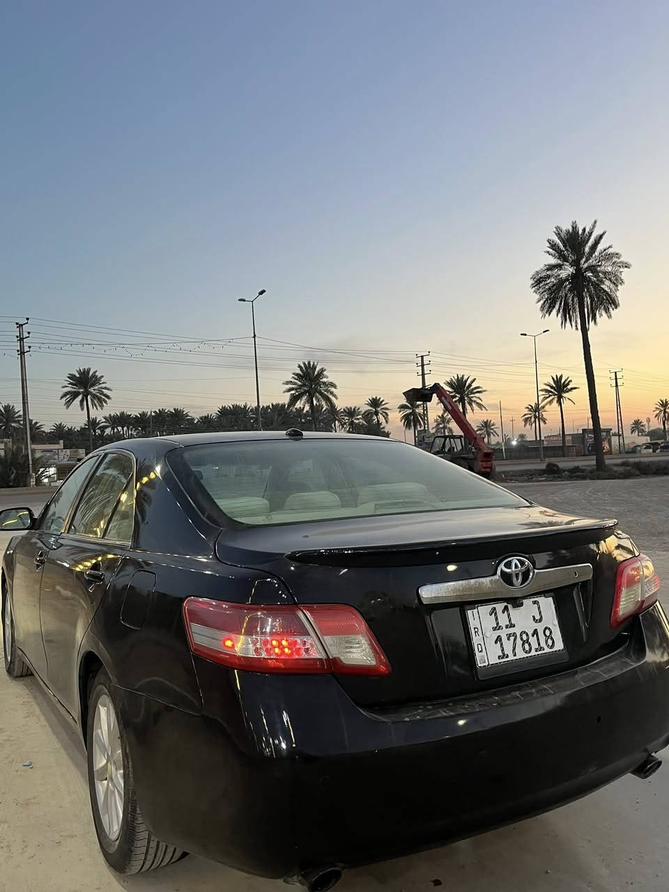 سلام عليكم     تيوتا كامري 2007 وارد أمريكي ضرر بابين عكس السايق سياره مناقصه اي شي مال جناي مصبوغه عام جماليه كير محرك كفاله  مكينه سته  سياره احله من الصور  بسمي مكان بغداد  صدرها جديد تبريد ثلج***********. وا عندي صورها قبل الصبغ سعرها 79 وا بيها مجال بصيط
