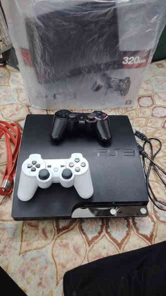 سلام عليكم شاب عندي بلي 3 كلش نضيف جهاز مهكر ملحقات كاملة كرتونتة موجودة أسعر 110 الاستفسار علة رقم ***********
