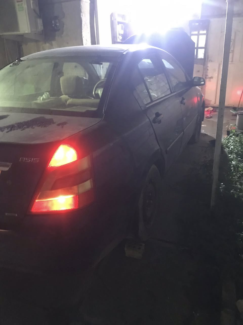 السلام عليكم 
الرجاء قراءة المنشور كامل كلشي ذاكر
شيري اي فايف ٢٠١٣ رقم بغداد انكليزي بأسمي سنويه لل ٢٩ هزه صاقطه مكينه ١٦٠٠ كير عادي كير عادي مكينه كير تدفئه تبريد كهربائيات خير من الله صدره جيد ٧٠٪؜ تخم تاير شاشه كامره السياره مابيها لاضربه ولاتبديل سابقآ صبغ حزام عدا القماره والصندوك مامصبوغات وحاليآ بيها هاي الضربه الموضحه بالصور يرادلها سحب وتبديل دعاميه الشاصي واللغود سليمات فقط البدنه ترجع
نواقص السياره 
درايم شفت عكس السايق يطكطك بالاستداره 
مكاين الجام السايق والوراها عاطلات 
الكمبريسر شغال وبارد بس من اطفي التبريد يطلع صوت ويروح مال كلج عارضها ٣٥وبيها مجال بسيط 
مكاني بغداد الزعفرانيه 
***********
