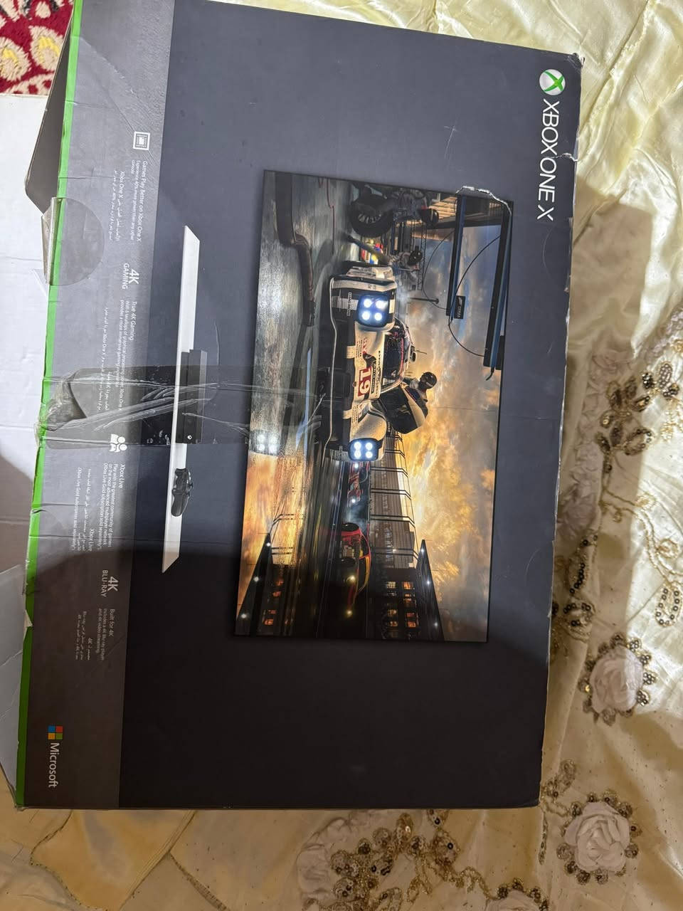 اكسبوكس on X
نظافة 100‎%‎
ذاكرة 1 تيرا
ملحقاته كاملة 
للبيع بسعر 240
 
للتواصل ***********
