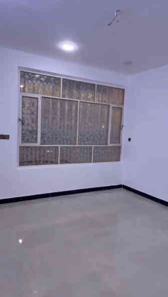 مشتمل للبيع 45 متر واقع حال 50 متر طابقين 
في ام الكبر والغزلان
 يحتوي الطابق الاول 
استقبال ومطبخ وصاله وخدمات 
الطابق الثاني
غرفة نوم وصاله وخدمات 
للاستفسارالاتصال على 
سيف الساعدي  ***********
او مراجعة مكتب الدار للعقار 
عنوان المكتب ام الكبر والغزلان مقابل اسواق العجوز
