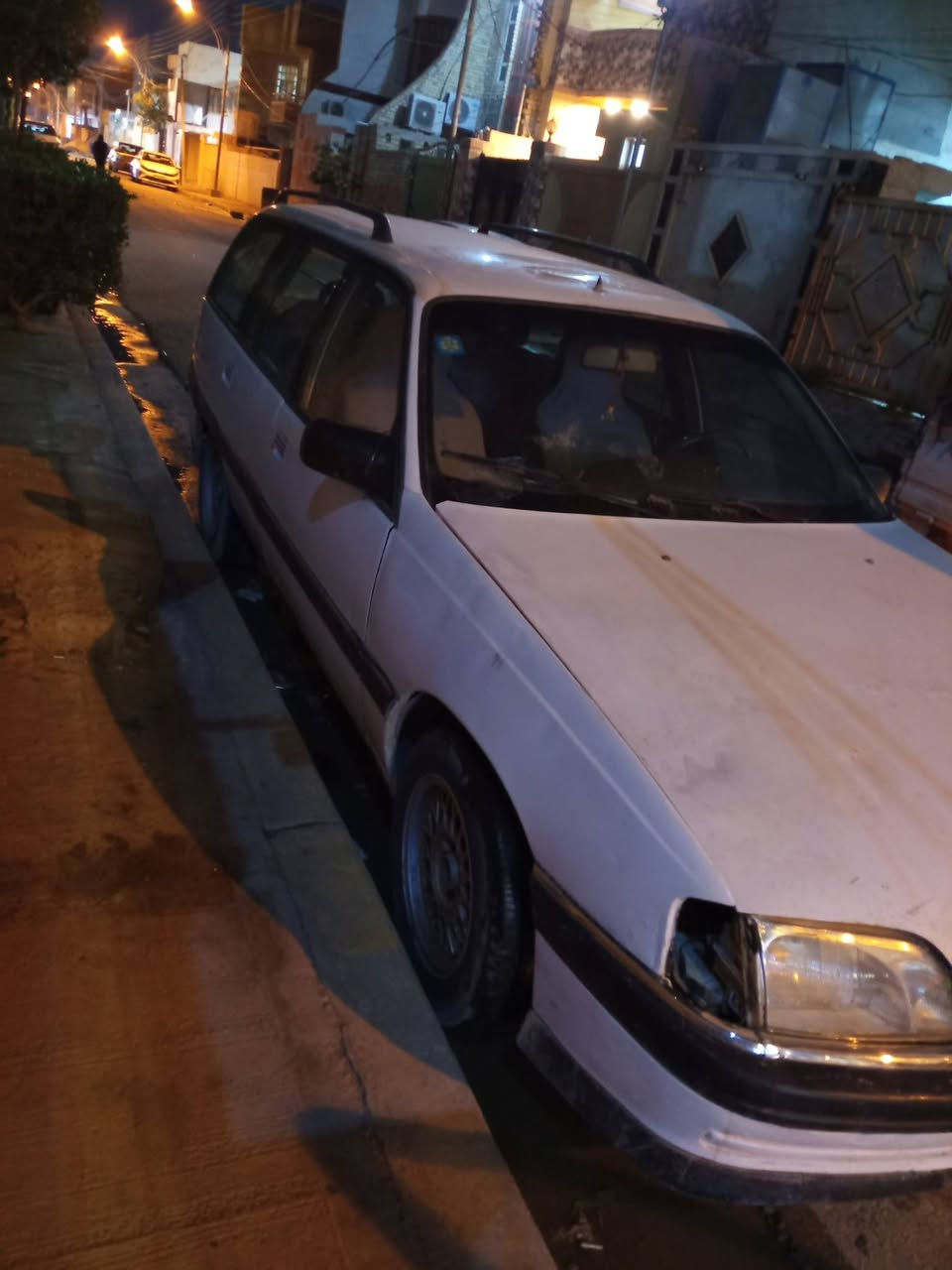 سلام عليكم اوبل اوميكا ستيشن للبيع موديل 93بسمي للاستفسار ***********
