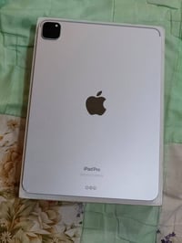 ايباد ١١ M2 • ٢٥٦ • بطاريه ٩٢%