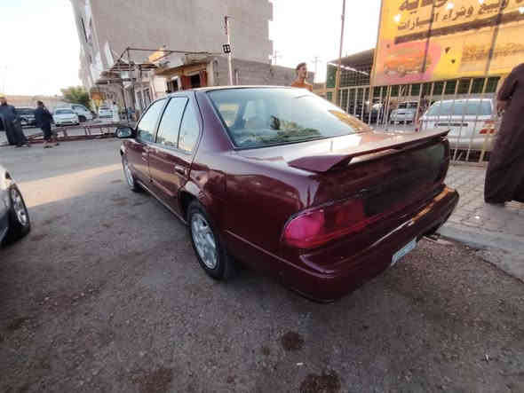 سلام عليكم نيسان مكسيما موديل 91 حيل نضيفة وناعمه محرك 6 تبريد سيارة رزنه وقوية  مابيها قطرة خياس مصبوغه جماليه بس للبيع سعر 32مكان سيارة بالفلوجة***********
