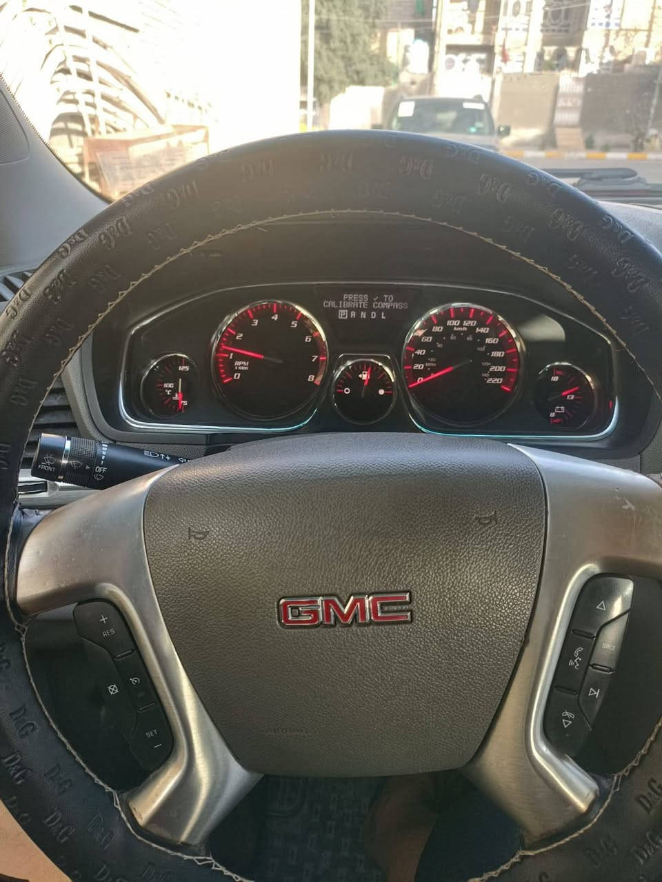 سورنتو للبيع2018 ذي قار السونار موجود بالمنشور طخه خفيفه فقط السعر250وبيه مجال الاتصال *********** ناصريه الشموخ
