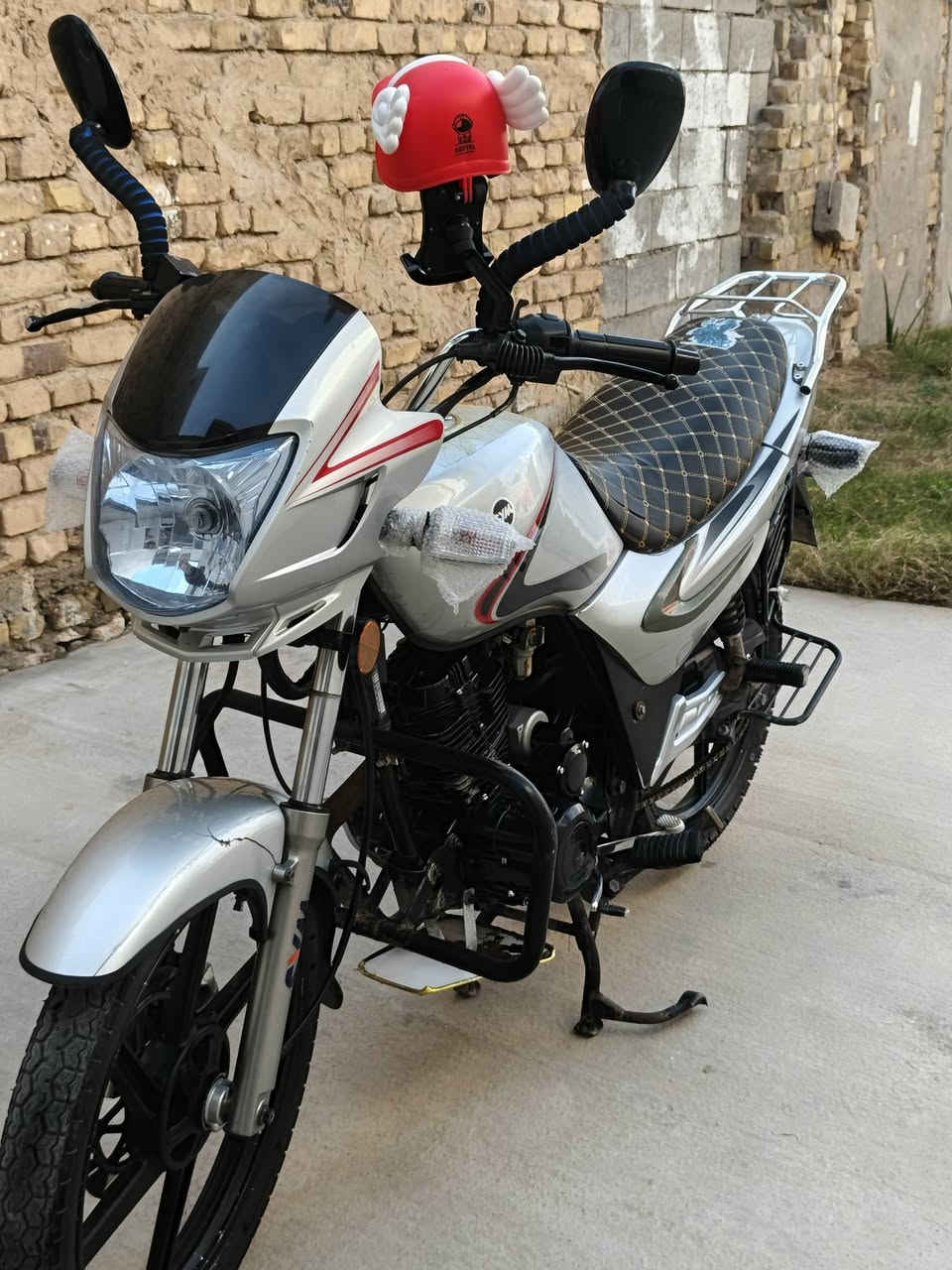 السلام عليكم
موطور سايم للبيع مسجل وكامل رقم سنويه تحويل مباشر امتى ما تريد
نظيف كله شغال
موديل 20 مشدود بل 23 من محمد مزهر
***********
