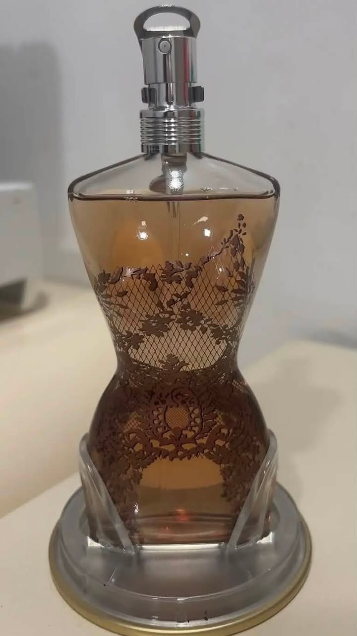 السلام عليكم
عطور مستعملة للبيع

* تايرون ئورتو باريس ٤٣ مل

* جان بول كلاسيك نسائي ١٠٠ مل

* جان بول سو سكاندال نسائي ٨٠ مل

* واي إز إيل أوبيوم ٤٠ مل

* بانادورا فور إيفر لوف ٦٧ مل

* جاز تورنادو بلو ٧٥ مل

فرينج أفينيو سلطان كلون إمبريال فالي كابس


**إذا كنت صاحب هذا الإعلان وتريد حذفه لأي سبب، رجاءا أرسل رسالة إلى الدعم الفني**