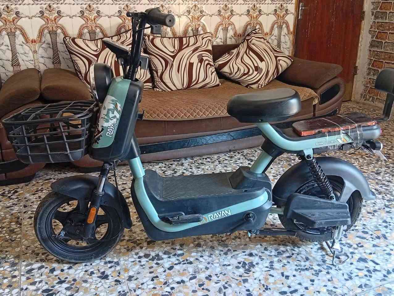 دراجه شحن جدا نظيفه اي عطل مابيهه واستعمال جدا قليل استفسار***********
