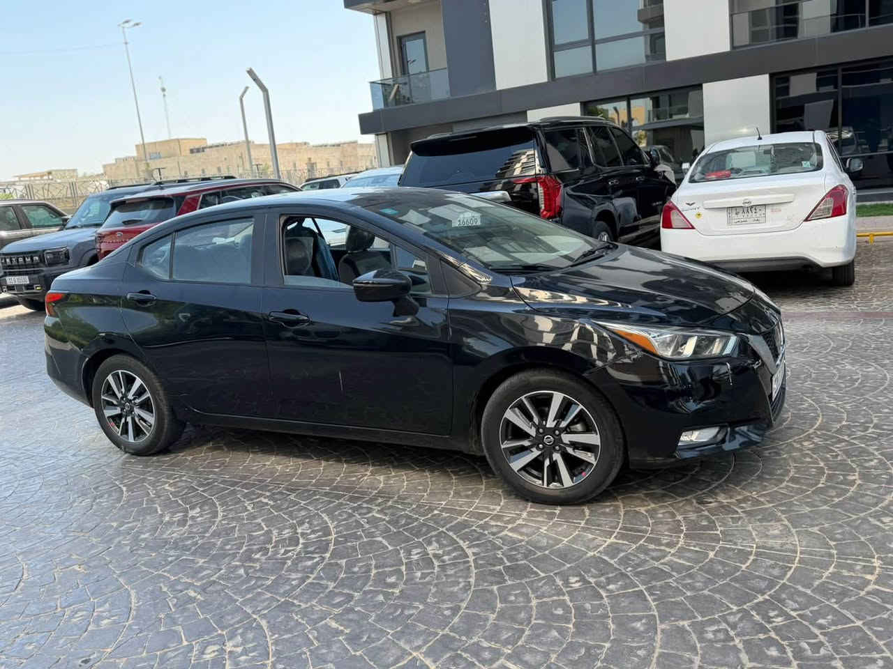 نيسان فيرسا 2021 sv
اللون اسود ماشيه ٦٥ الف ميل 
وارد امريكي خشم البنيد وجاملغ عكس السايق راجع بارد 
وبالعراق صاير بيهه باب السايق مصلح وجاملغ مبدل ومصبوغ 
رقم بغداد انكليزي باسمي 
صور الحادث والسونار بالمنشور
السعر 102 ورقه 
مكاني بغداد حي تونس 
***********
