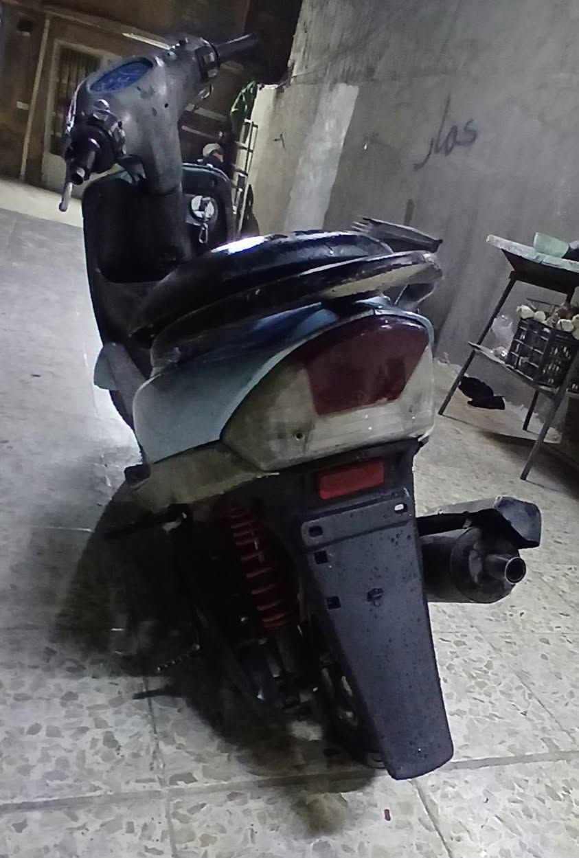 سلام عليكم لبيع طافيه طافيه كاطعه نار
بس مفتوح محرك بوشه ٤٩ ابيع كوم حديد ماكس منغولي 
سعر 300 بيهه مجال *********** بغداد بلديات
