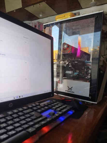 للبيع فول مال مونتاج و العاب كيمك AMDEسعر 900الف غراض كامل  واتساب فقط ***********
