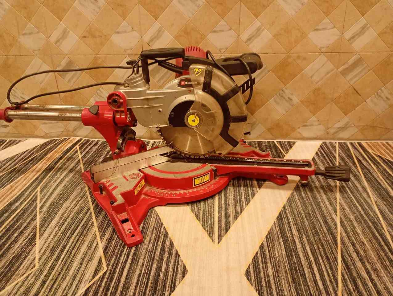 ملاحضة   شغال بس صوته خشن 
                ابيعه فحم سعره ٧٥الف


**إذا كنت صاحب هذا الإعلان وتريد حذفه لأي سبب، رجاءا أرسل رسالة إلى الدعم الفني**