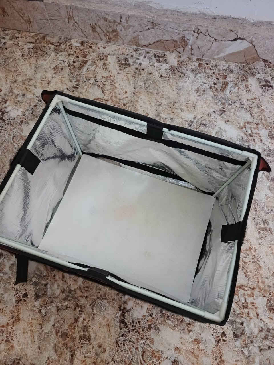 سلام عليكم صندوق دلفري جديد ما مستعمل ويا الحديده مالته اشتريته وما لكيت شغل السعر 25وبي مجال مكان الخالديه ***********
