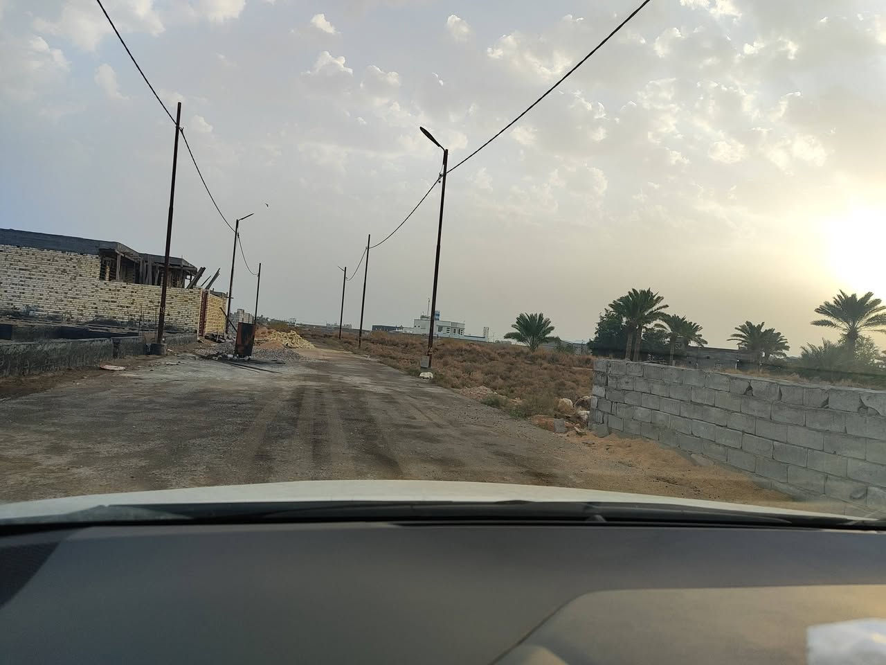 السلام عليكم ورحمة الله وبركاته
عرصه زراعي سند 25
المساحه 300
للبيع  
المكان خلف معمل الؤلؤة 
مجمع  كامل كهرباء ومي 
وتبليط  جوه الجسر الي يروح للمطاط  جنك جاي من الحمزه وتصعد الجسر  
ماعرف اسم المنطقه هاي 
بس هيه ع طريق الزوار قريبه للشارع 
الشراي ويحب يستفسر هذا رقمي 
***********
(علماً هاي الصور قديمه هسه اكو بناء جديد هواي ناس كعدت بيه)
