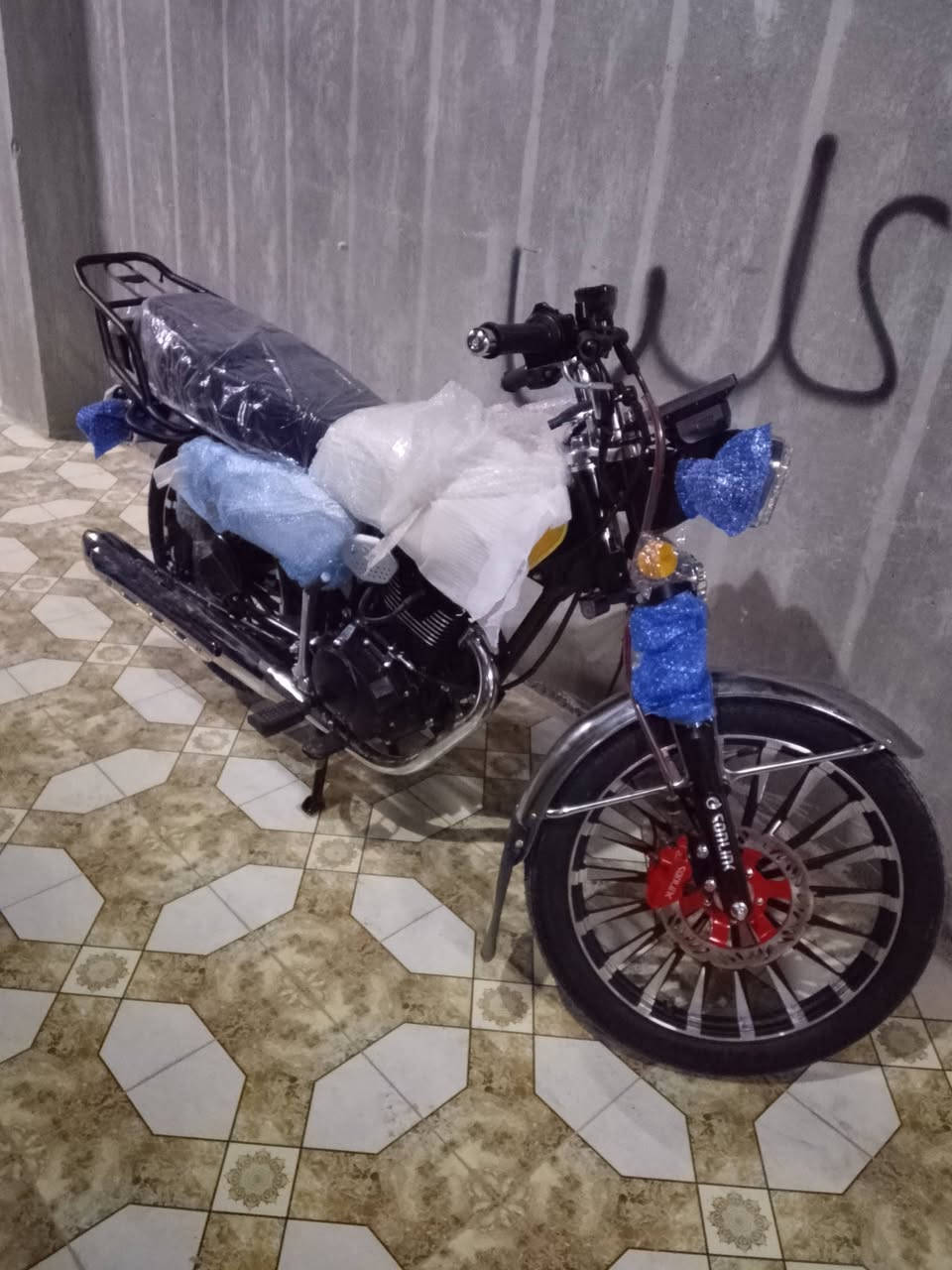 سلام عليكم سيفان 25 زيرو ولا متر السعر 925 مكاني ديالى الخالص هبهب للتواصل ***********
