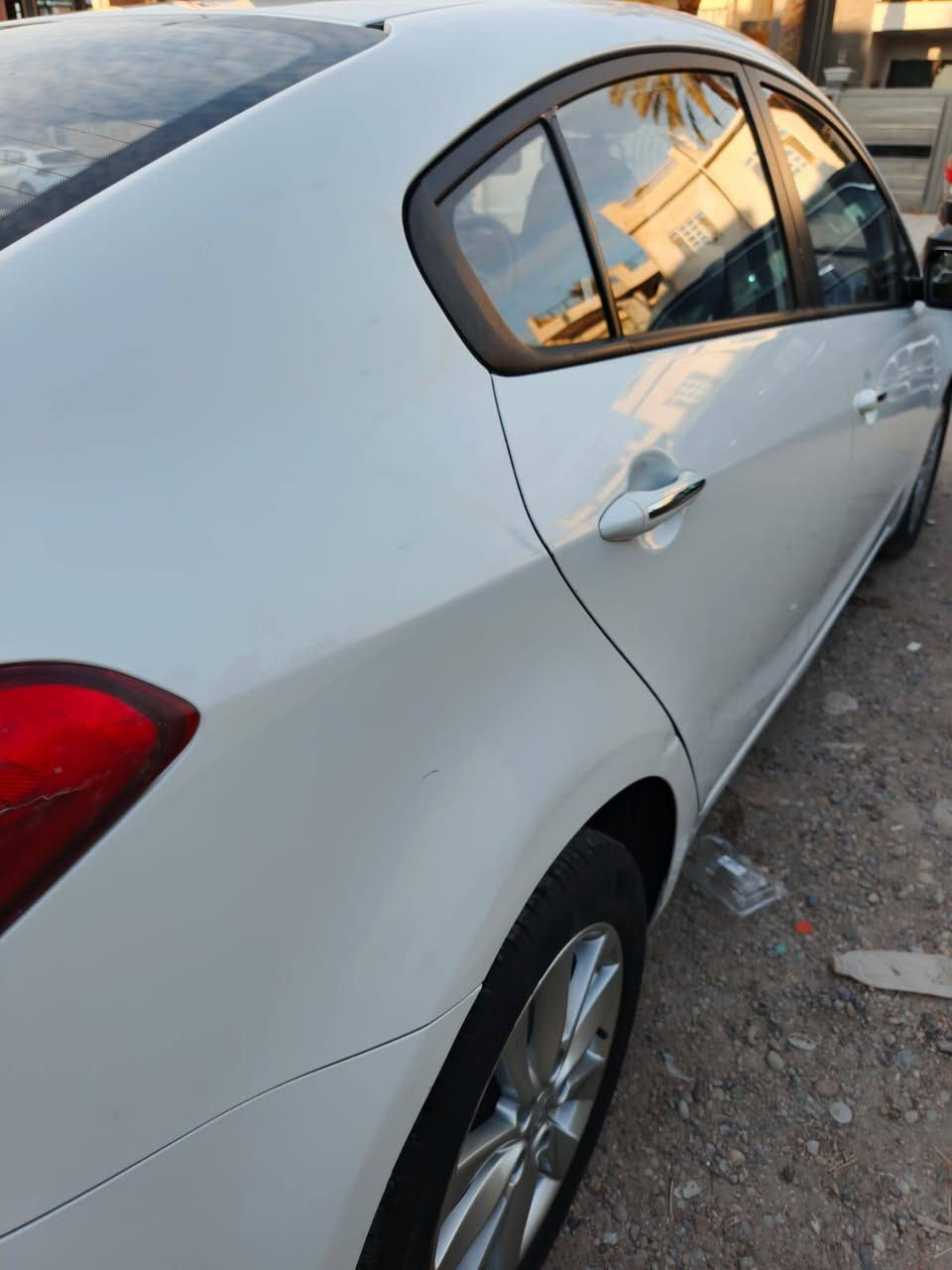 سلام عليكم كيا سيراتوا خليجي للبيع موديل ٢٠١٦ الشركة الدوليه محرك ١٦٠٠  بغداد الرقم الدولي تبريد تدفئه اشاره بالمري يدات ابواب نيكل خمسة ويل كب  كشنات مخمل السياره مكفوله عدا بارد سعرها ١٣٠$ للاستفسار على الرقم ***********
