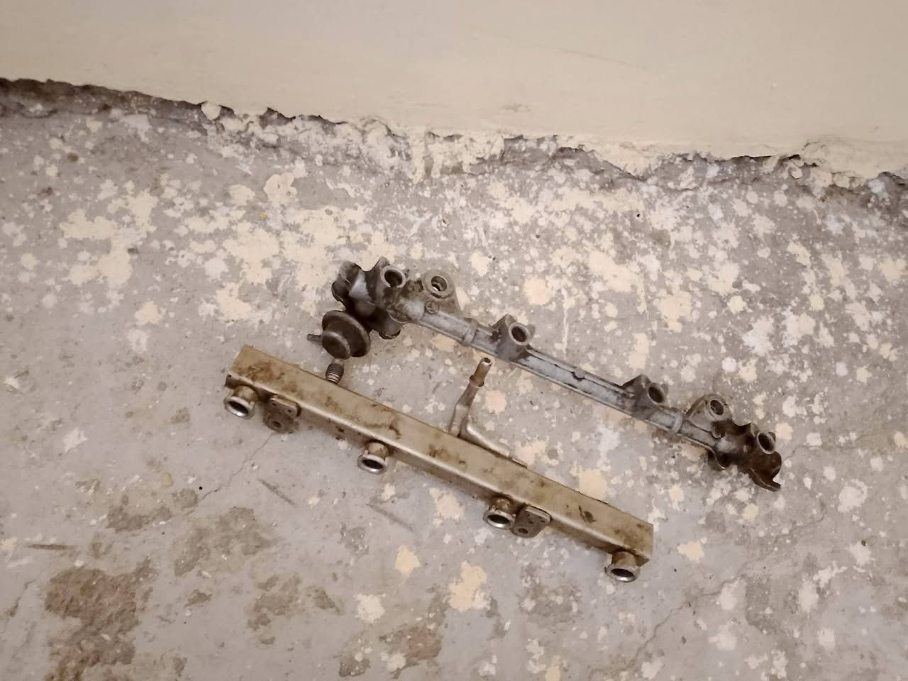 سلام عليكم 
متوفر لدينا
كير ومحرك افيو وارد امريكي ادوات كاملة كيچات وعقل ضفاير شوته لبة ماف وحساس هوى مساطر نوزلات سلف بور ستيرن للأستفسار اكثر الاتصال على الرقم التالي: ***********
