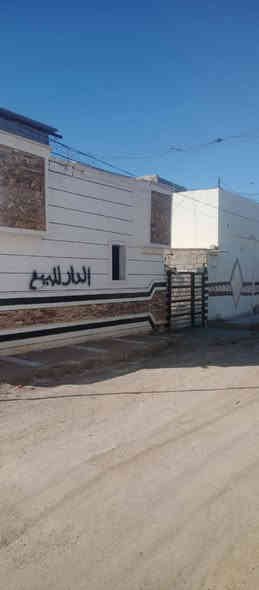 بسم الله بيت للبيع مساحه 150,قرب مجمع عمر رواي مرقم طابقين اول تسليح  ثاني سندويش سعر 65بيه مجال تواصل ***********
