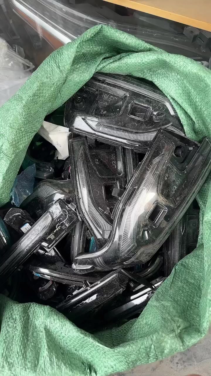 السلام عليكم👋
علي المياحي 
#لتصليح_اللايت_والمرآة_الجانبية
⭕️تبديل جميع انواع جام الـلايت 👊
⭕️يوجد لدينا كيس لايتات اصلي خليجي وامريكي 😍
⭕️تبديل بوابات اللايت العالي 😉
⭕️تصليح جميع انواع اللد ☺️
⭕️يوجد لدينا جميع كارتات اللد 👍
تبديل جام لايت فتح وكبس بالجهاز بالفرن الحراري مع الضمان بعدم دخول الرطوبه او البخار 
متوفر جميع انواع جام اللايت اصلي وتجاري   
✅
العنوان بغداد

شارع فلسطين شارع الاسواق المركزيه بتجاه باب المعظم بعد مجسر محمد القاسم يساراً مجاور علوة الاسماك //واذا جاي من باب المعظم قبل جسر محمد القاسم على ايدك اليمين اسم المحل علي المياحي 
***********
***********
***********
